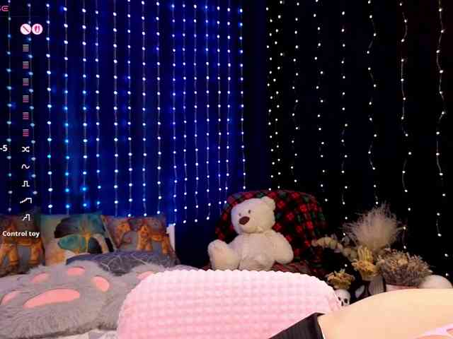 kiskaWEDNESDAY webcam