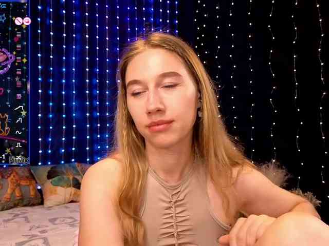 kiskaWEDNESDAY webcam