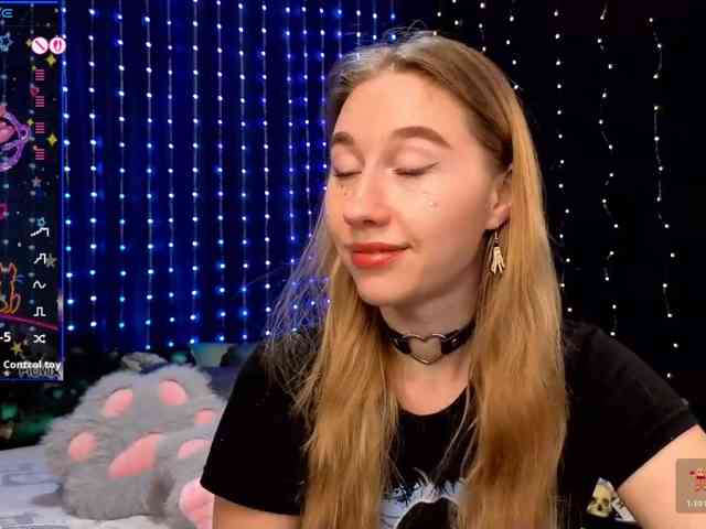 kiskawednesday's live room