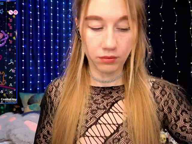 kiskaWEDNESDAY webcam