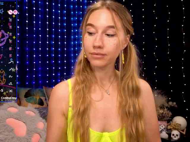 kiskaWEDNESDAY webcam