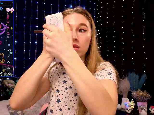 kiskaWEDNESDAY webcam