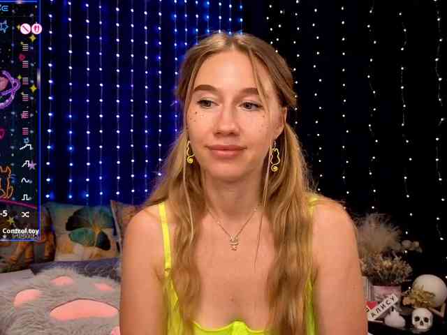 kiskaWEDNESDAY webcam