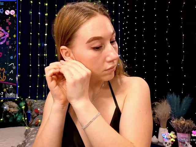 kiskaWEDNESDAY webcam