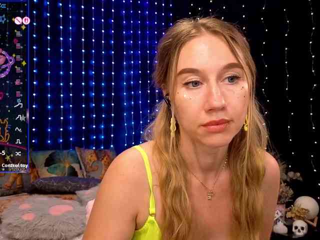 kiskaWEDNESDAY webcam