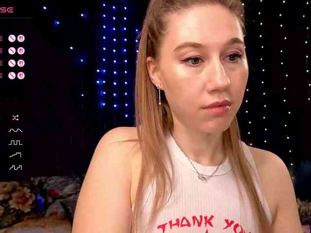 kiskaWEDNESDAY webcam