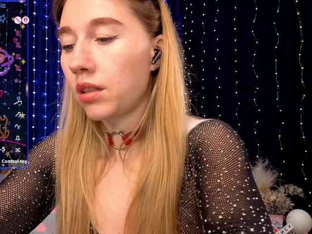 kiskaWEDNESDAY webcam