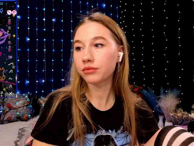 kiskaWEDNESDAY webcam