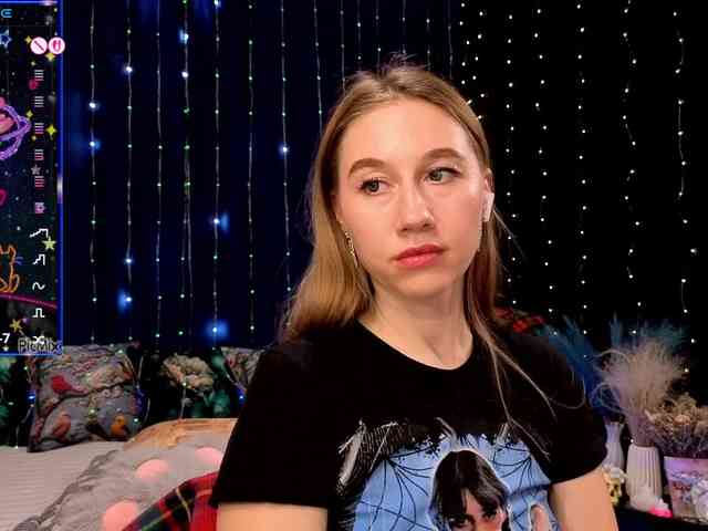 kiskaWEDNESDAY webcam