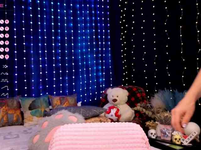 kiskaWEDNESDAY webcam