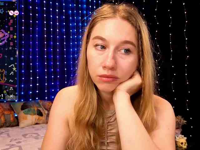 kiskaWEDNESDAY webcam