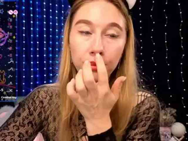 kiskaWEDNESDAY webcam