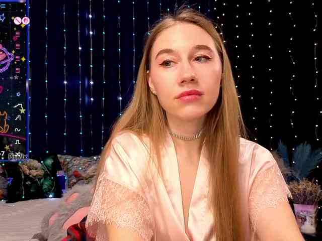 kiskaWEDNESDAY webcam