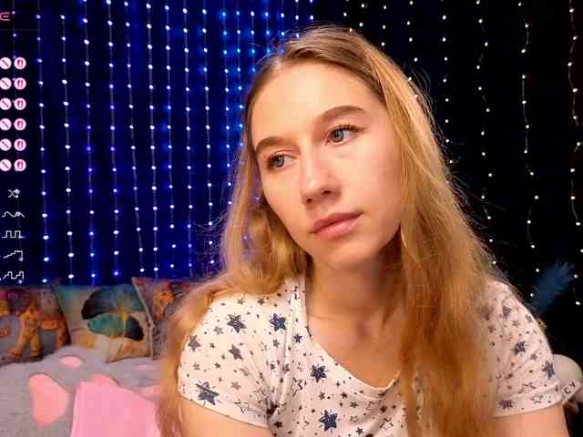kiskaWEDNESDAY webcam