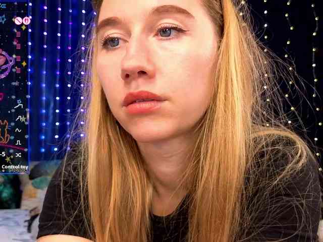 kiskaWEDNESDAY webcam