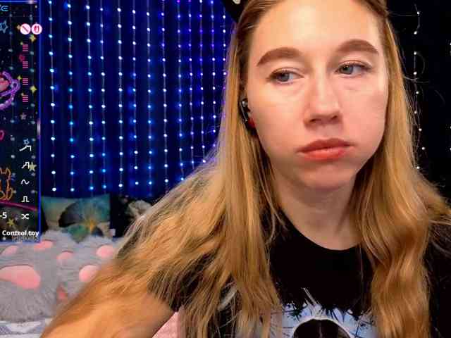 kiskaWEDNESDAY webcam