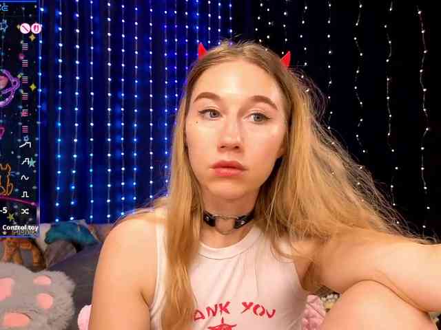 kiskaWEDNESDAY webcam