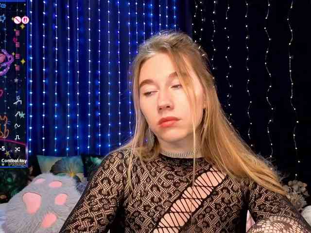 kiskaWEDNESDAY webcam