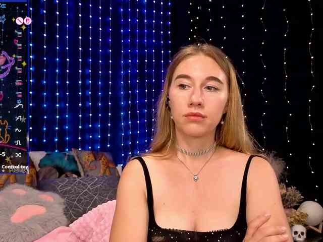 kiskaWEDNESDAY webcam