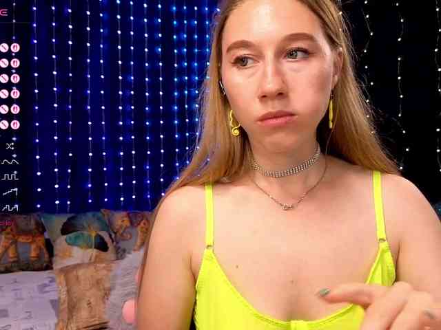 kiskaWEDNESDAY webcam