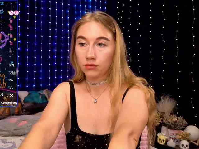 kiskaWEDNESDAY webcam