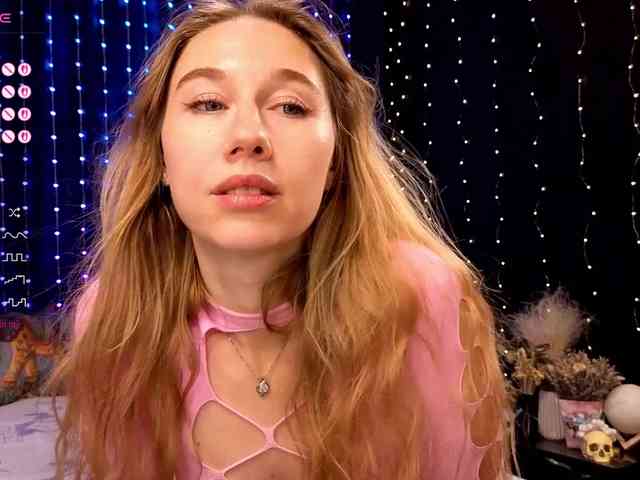 kiskaWEDNESDAY webcam