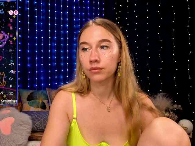 kiskaWEDNESDAY webcam