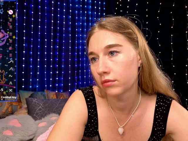 kiskaWEDNESDAY webcam