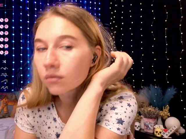 kiskaWEDNESDAY webcam