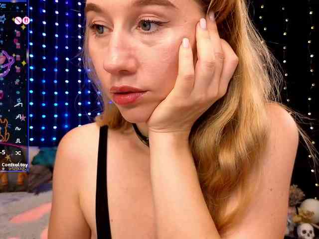 kiskaWEDNESDAY webcam