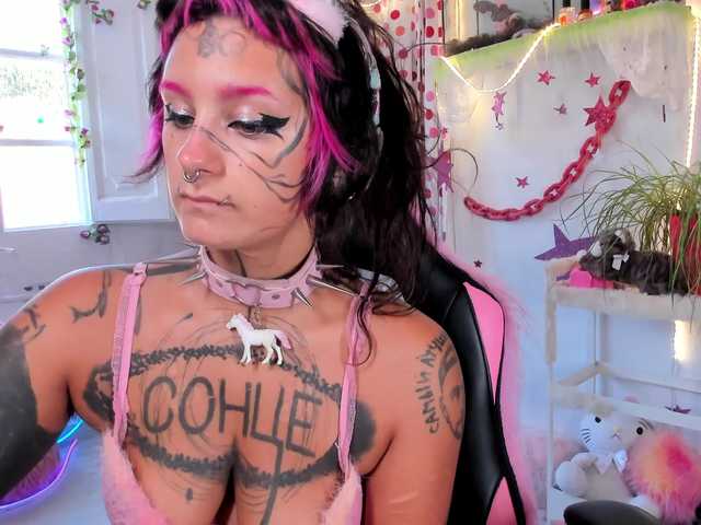 Lady-sontse- live cam on BongaCams