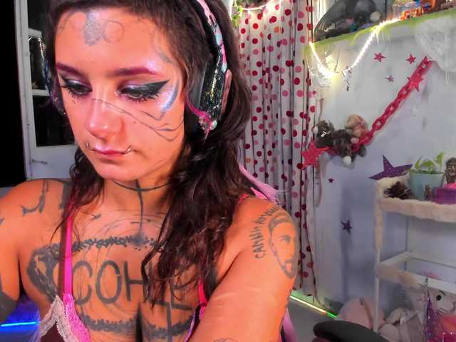 Lady-sontse- live cam on BongaCams