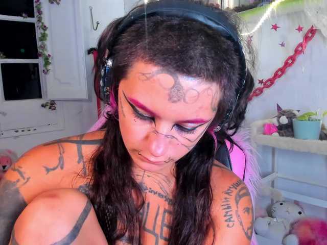 Lady-sontse- live cam on BongaCams