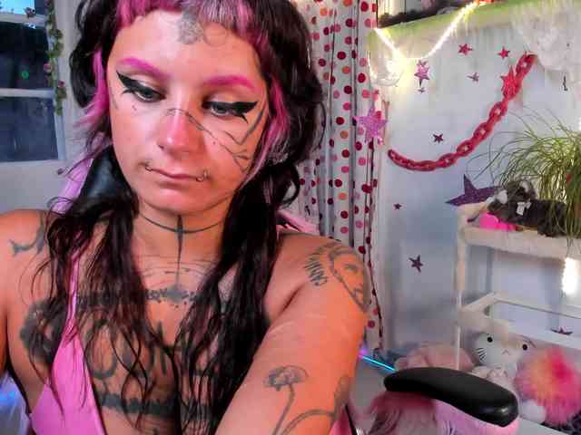 Lady-sontse- Live Webcam on BongaCams