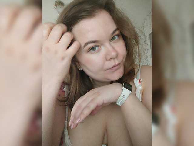 Cutecheeks live cam on BongaCams