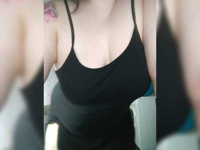 Cutecheeks live cam