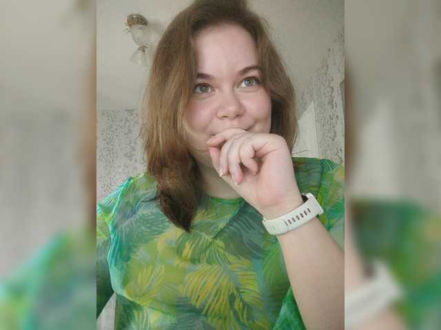 Cutecheeks live cam on BongaCams
