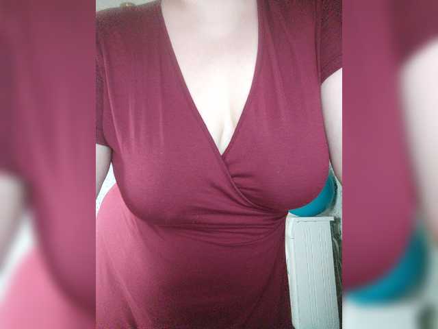Cutecheeks live cam on BongaCams