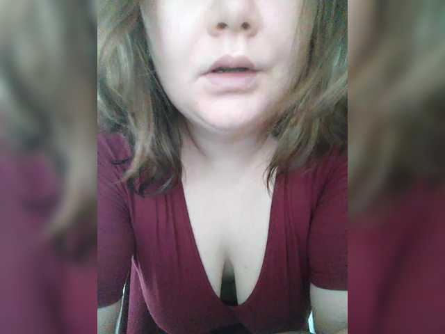 Cutecheeks live cam on BongaCams