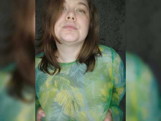 Cutecheeks live cam on BongaCams