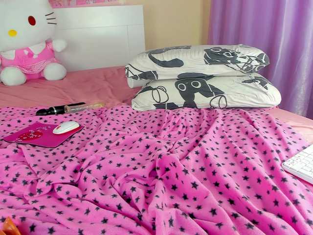 Kuraii's BongaCams show and profile