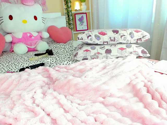 Kuraii live webcam show