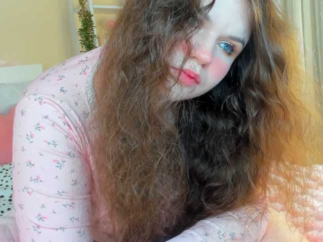 Kuraii live cam on BongaCams