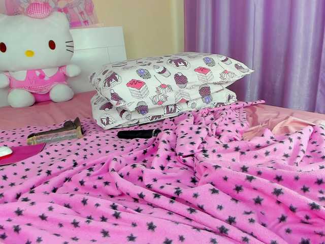 Kuraii live webcam show