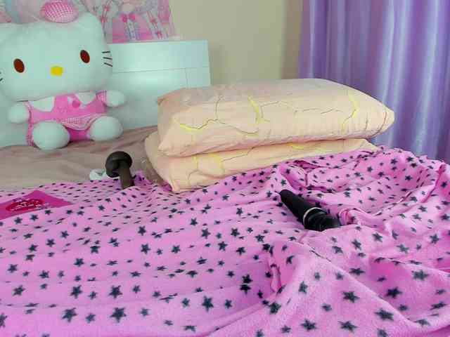 Kuraii Sex Cam Show