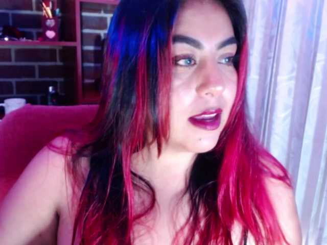 GatuSexx live webcam show