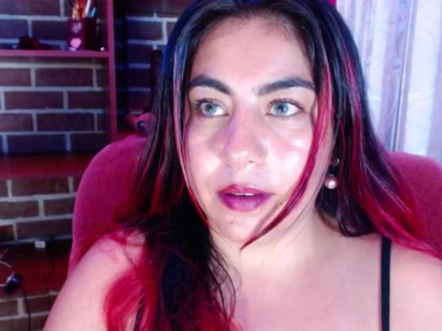 GatuSexx live webcam show