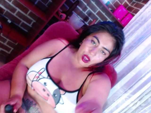 GatuSexx live webcam show