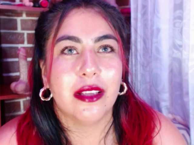 GatuSexx live webcam show