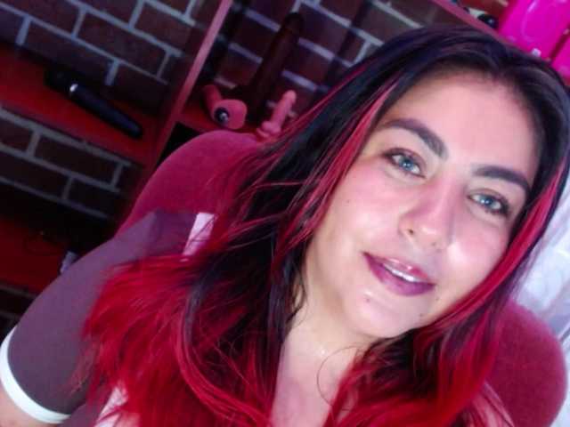 GatuSexx live webcam show